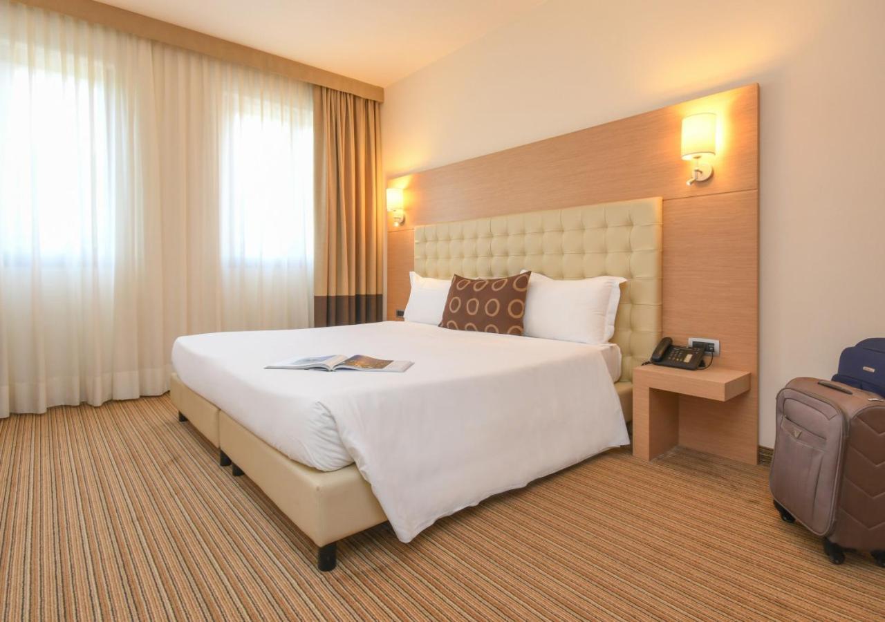 TH Lazise - Hotel Parchi Del Garda Esterno foto
